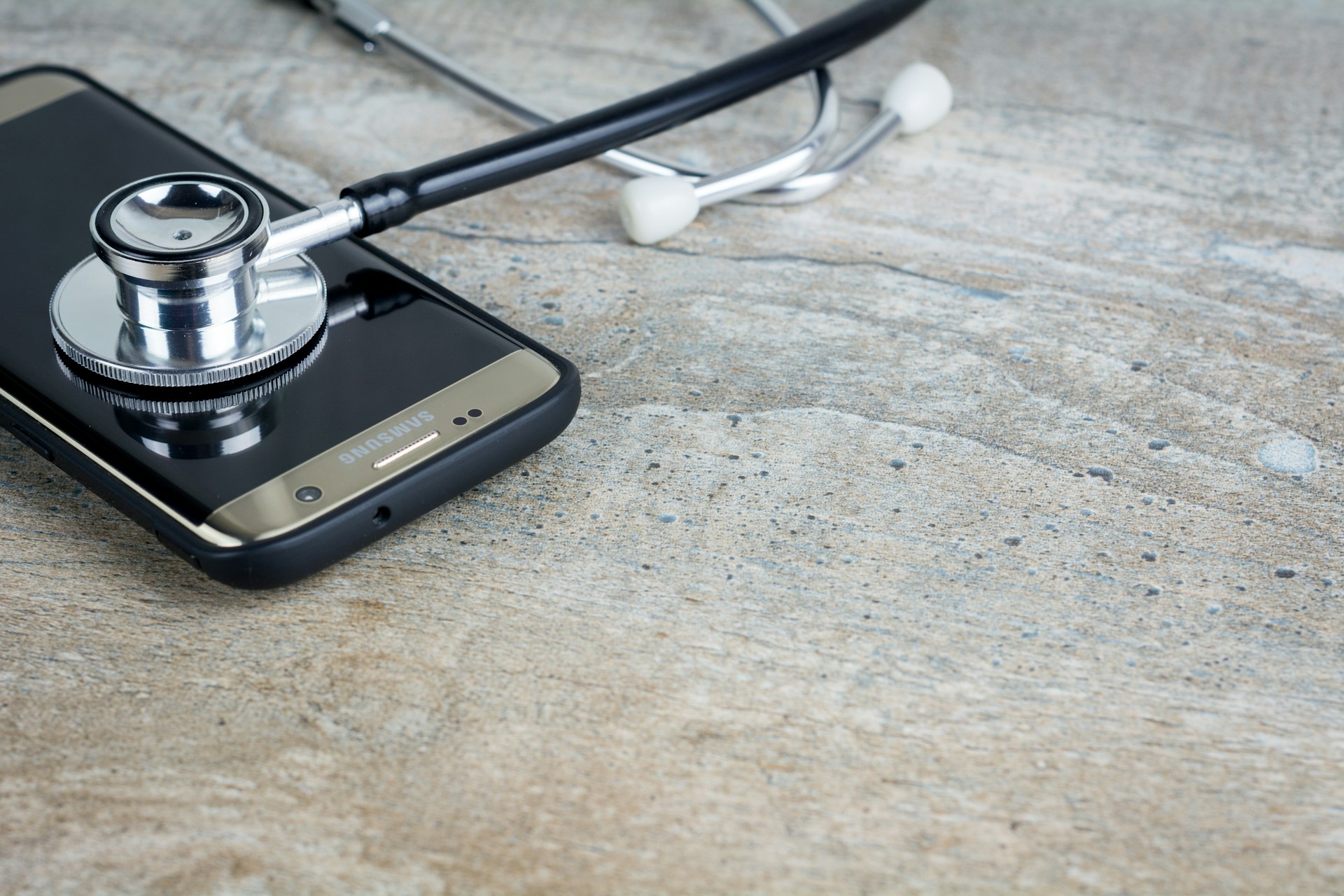 Remote Mental Health Care: 5 Tips to Maximize Patient Satisfaction